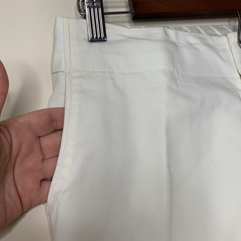 Gap | White Stretch Cotton Blend Chino Pocket Shorts 1 Petite - Picture 4 of 8